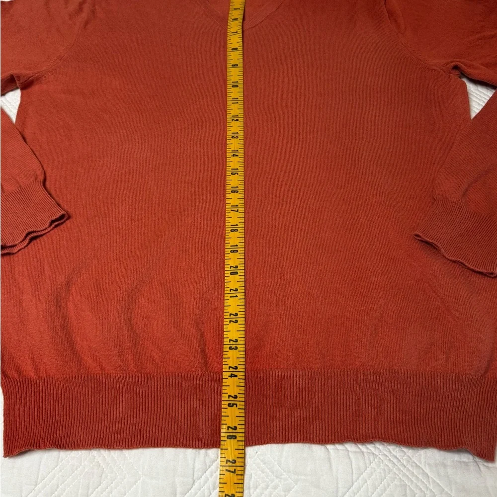 J. Crew Men’s Orange Cotton Cashmere Blend VNeck Sweater Size Medium